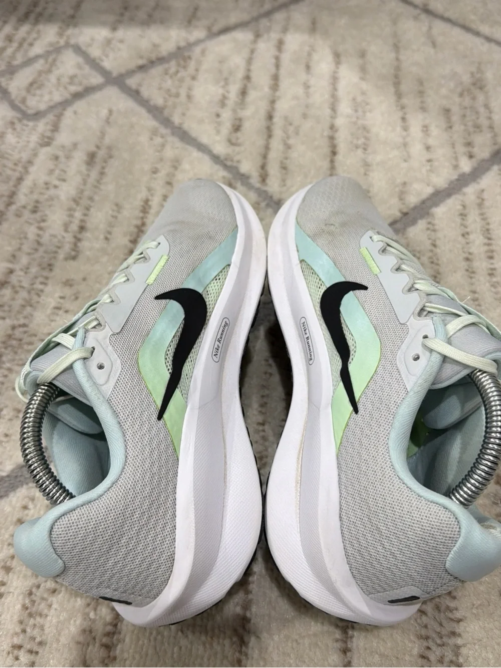 Nike DownShifter 13 Glacier Blue / White Running Shoes FD6476-005 Women’s Size 9